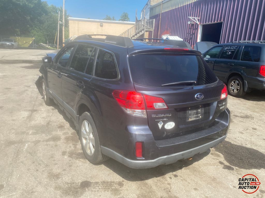 2011 SUBARU OUTBACK 2