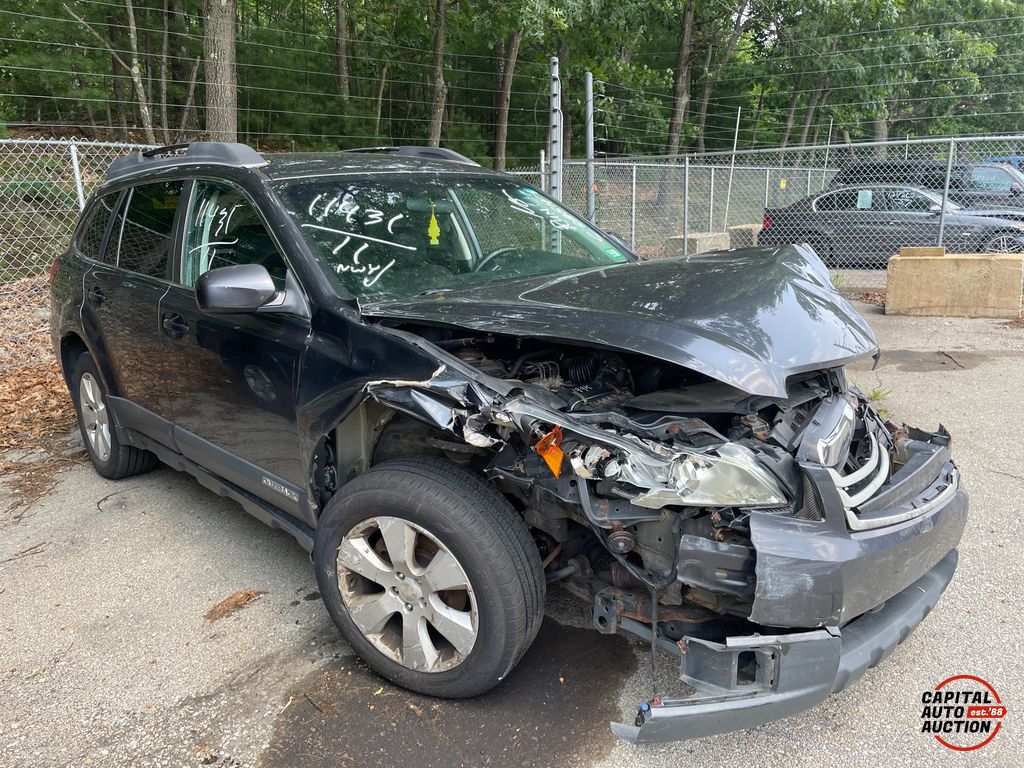 2011 SUBARU OUTBACK 0