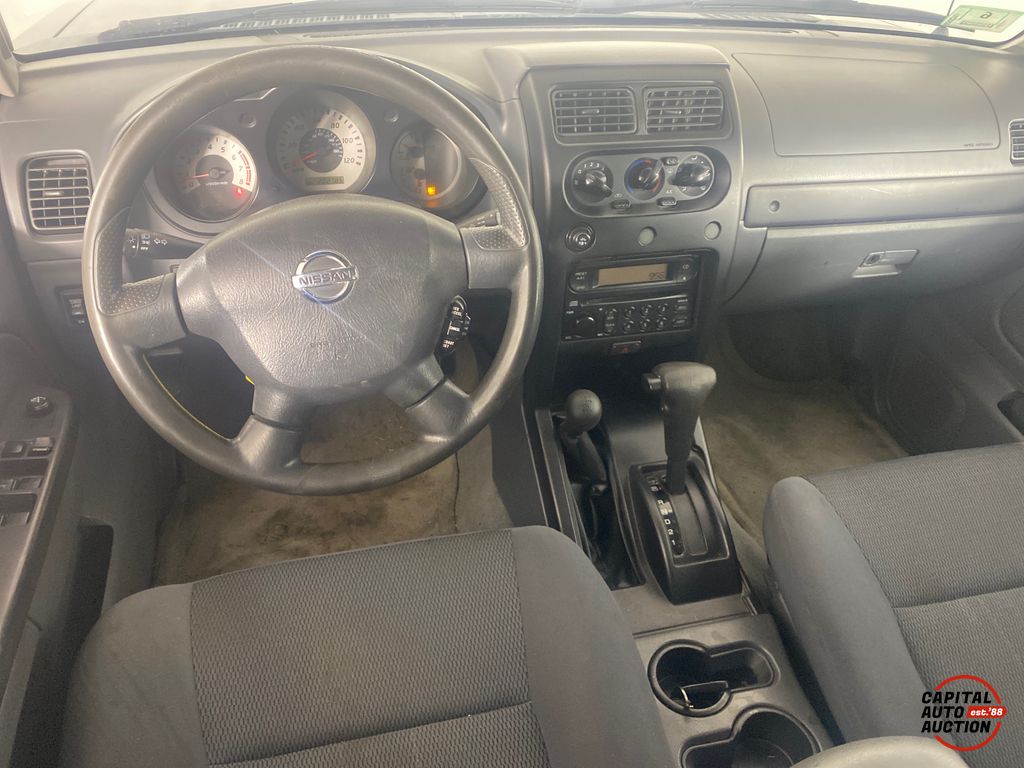 2004 NISSAN FRONTIER 10