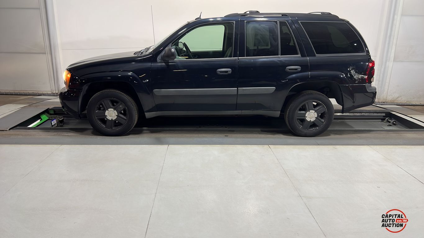 2005 CHEVROLET TRAILBLAZER LS 11