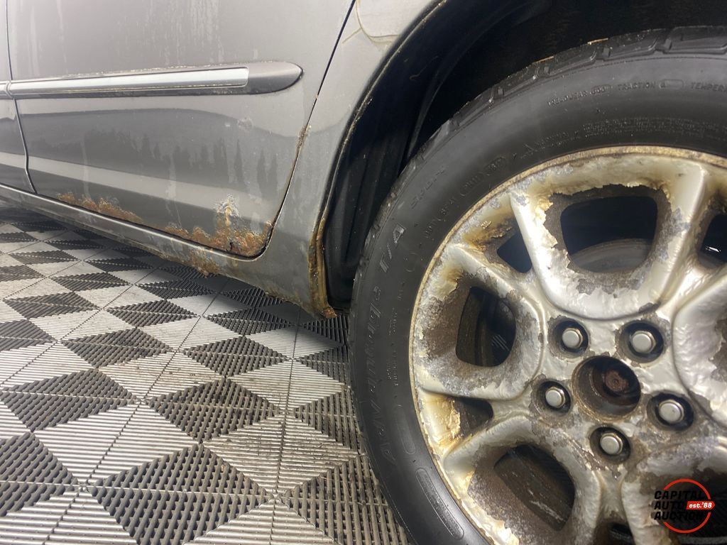 2004 TOYOTA SIENNA 14