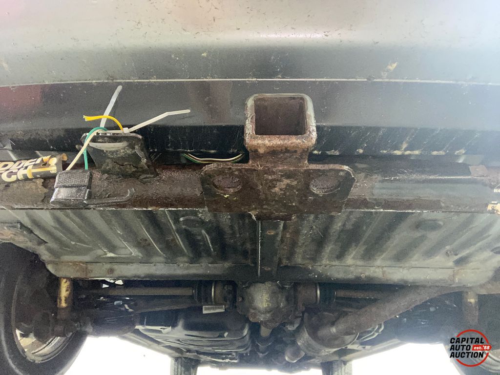 2004 TOYOTA SIENNA 19