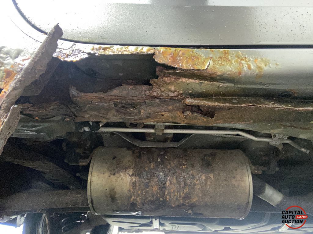 2004 TOYOTA SIENNA 20