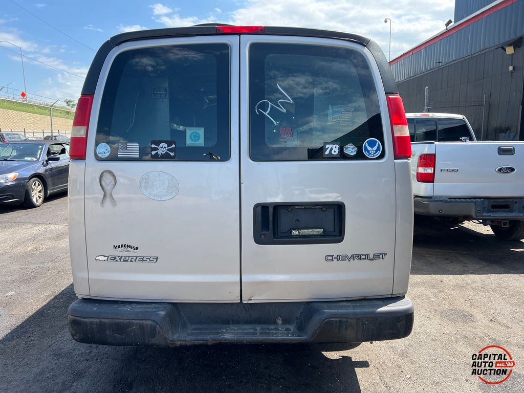 2006 CHEVROLET EXPRESS 2500 6