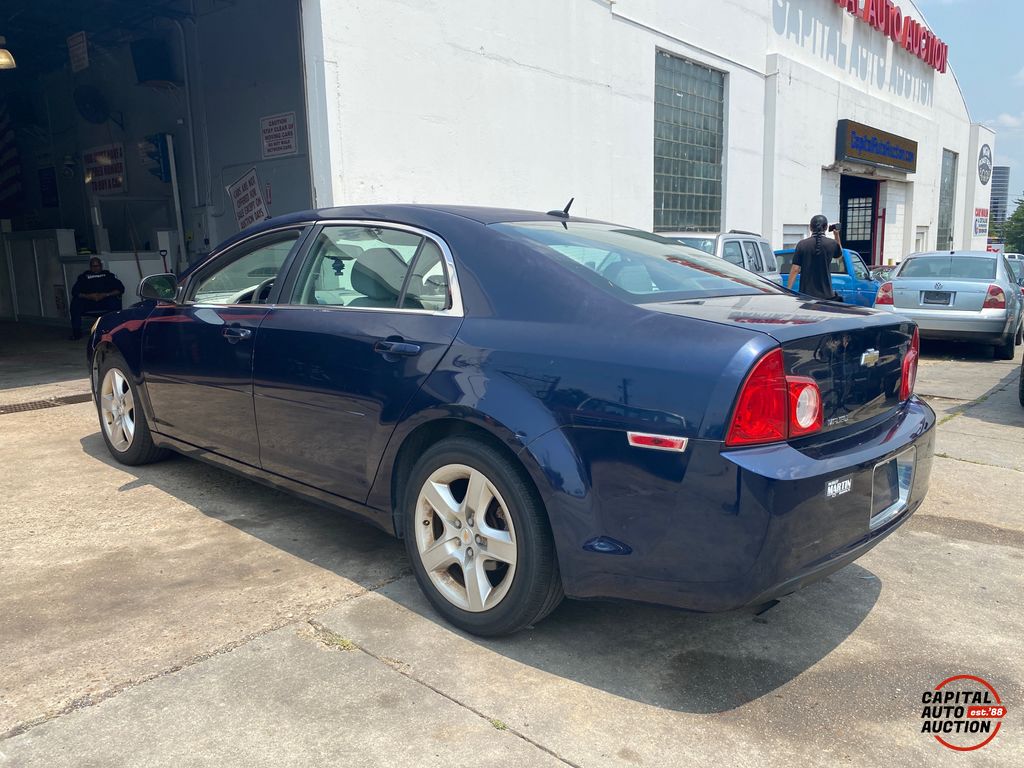 2010 CHEVROLET MALIBU 2
