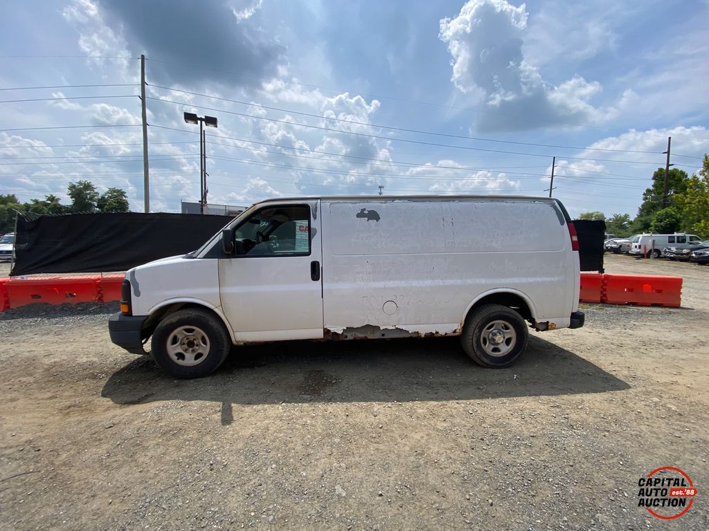 2003 CHEVROLET EXPRESS 12