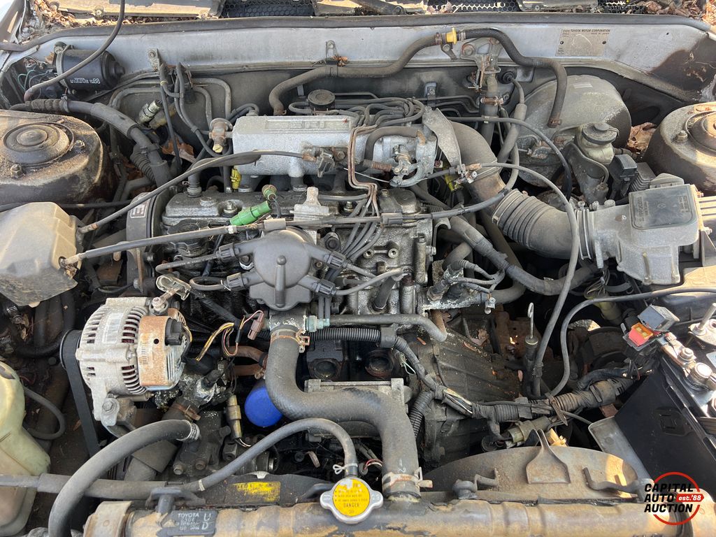 1985 Toyota Camry 9