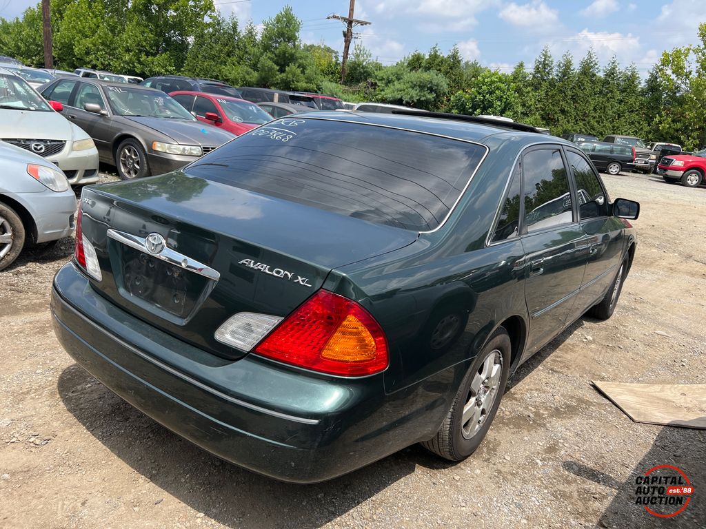 2000 TOYOTA AVALON 3