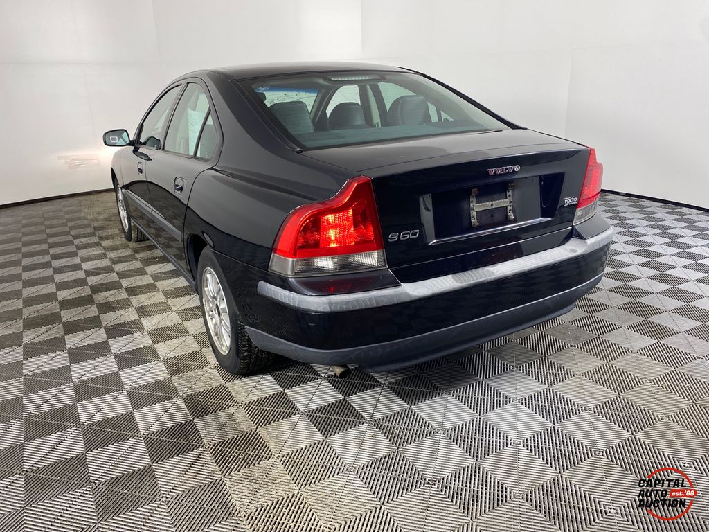 2004 VOLVO S60 2