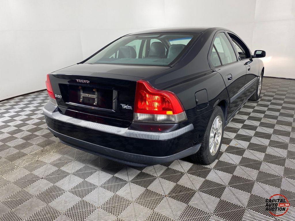 2004 VOLVO S60 3