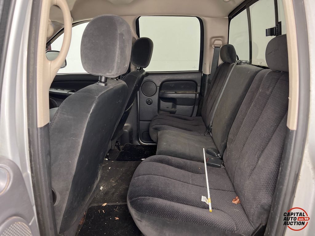 2005 DODGE RAM 1500 8