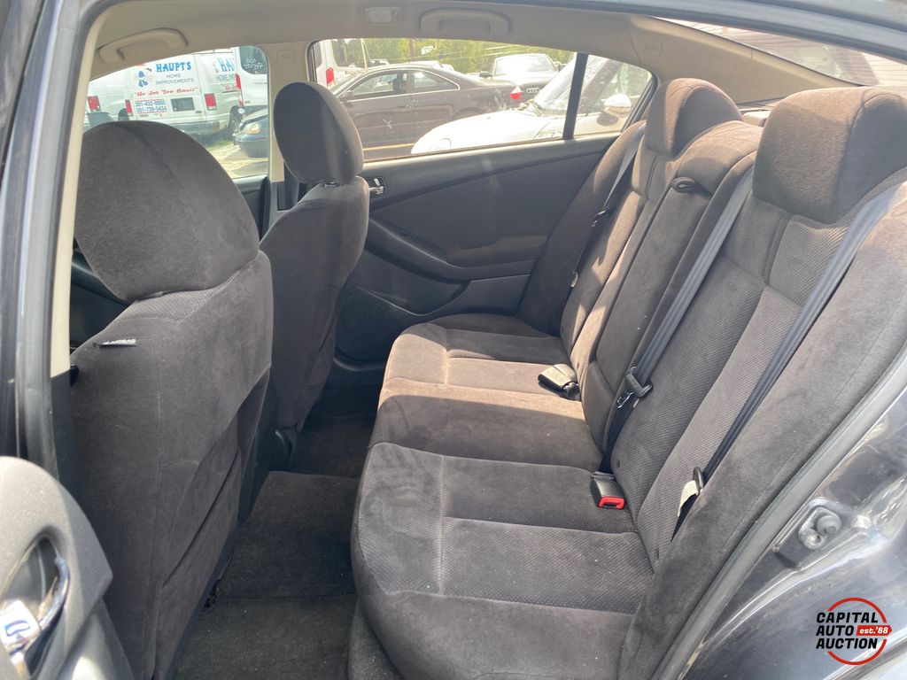 2009 NISSAN ALTIMA 8