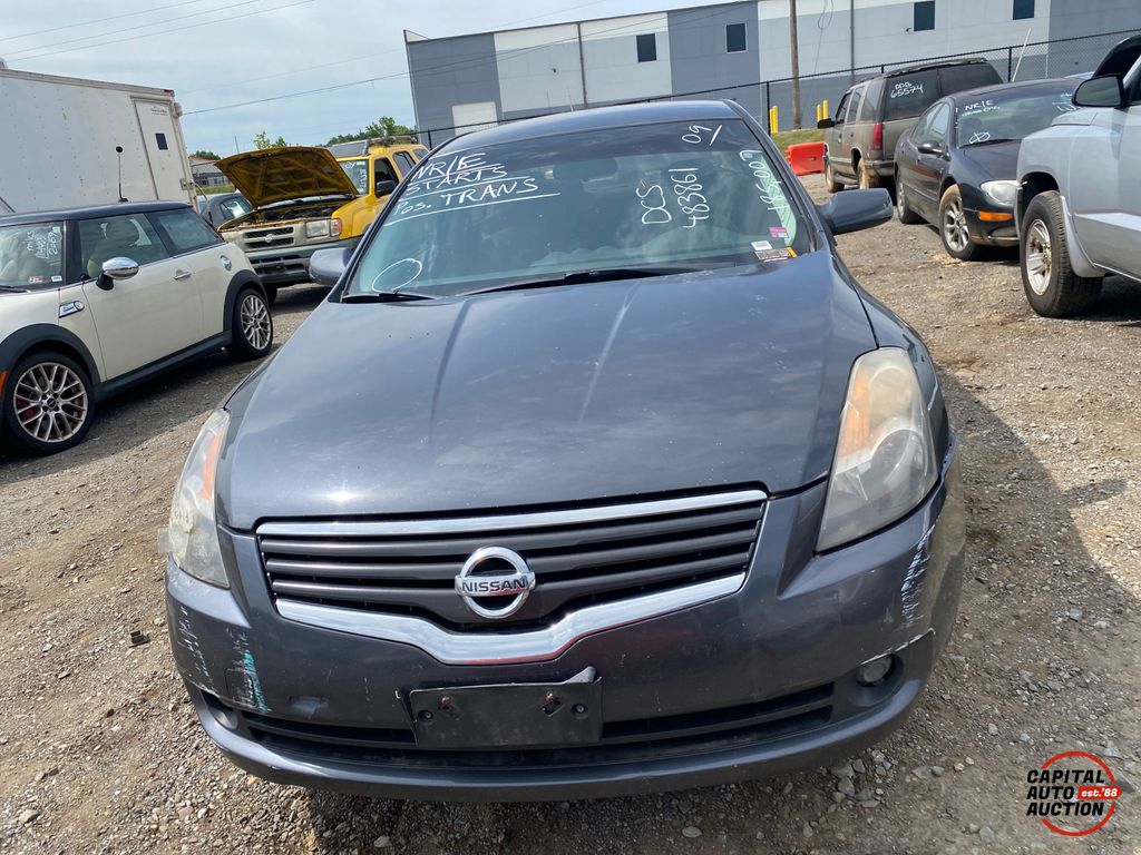 2009 NISSAN ALTIMA 5