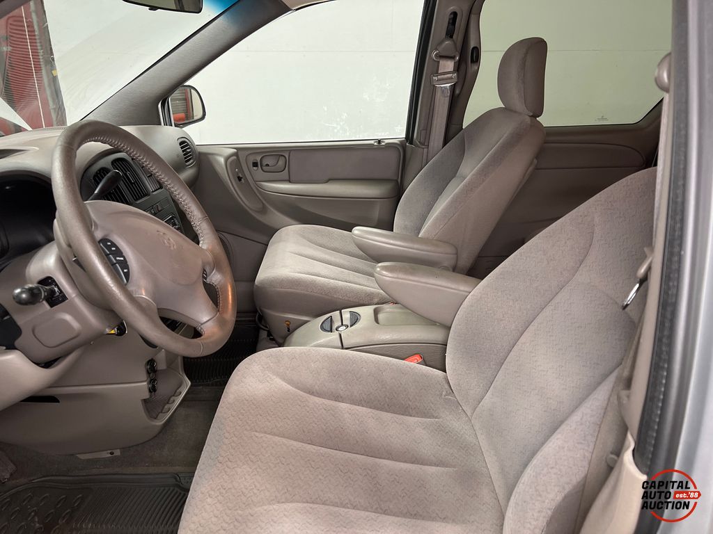 2003 DODGE GRAND CARAVAN SPORT 7