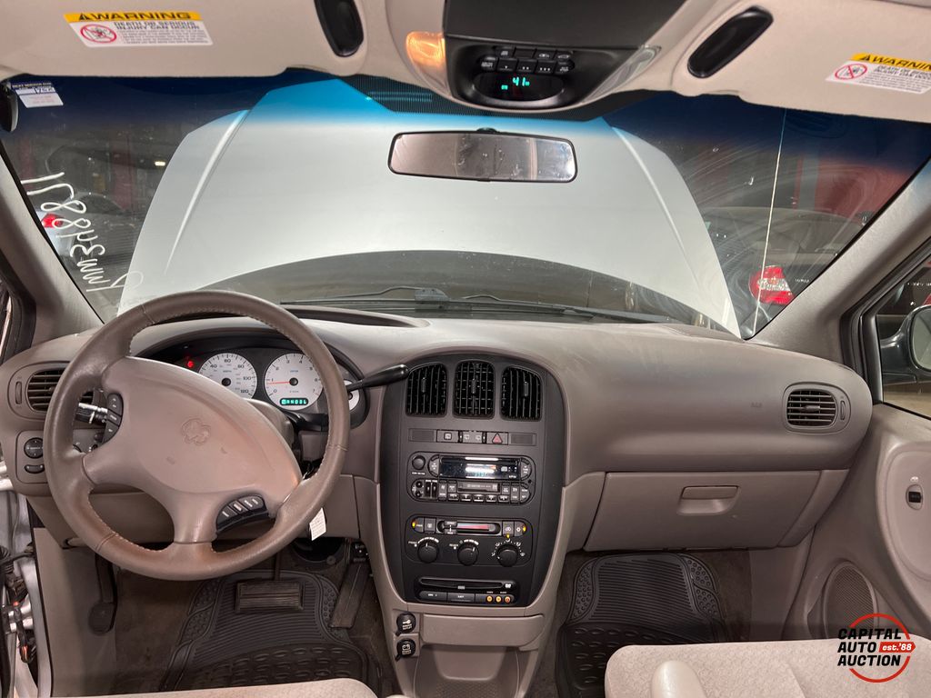 2003 DODGE GRAND CARAVAN SPORT 10