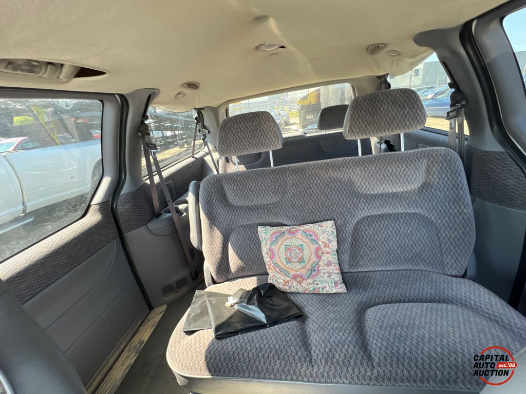 1999 PLYMOUTH GRAND VOYAGER 8