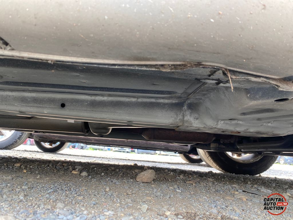 2002 Oldsmobile Aurora 16