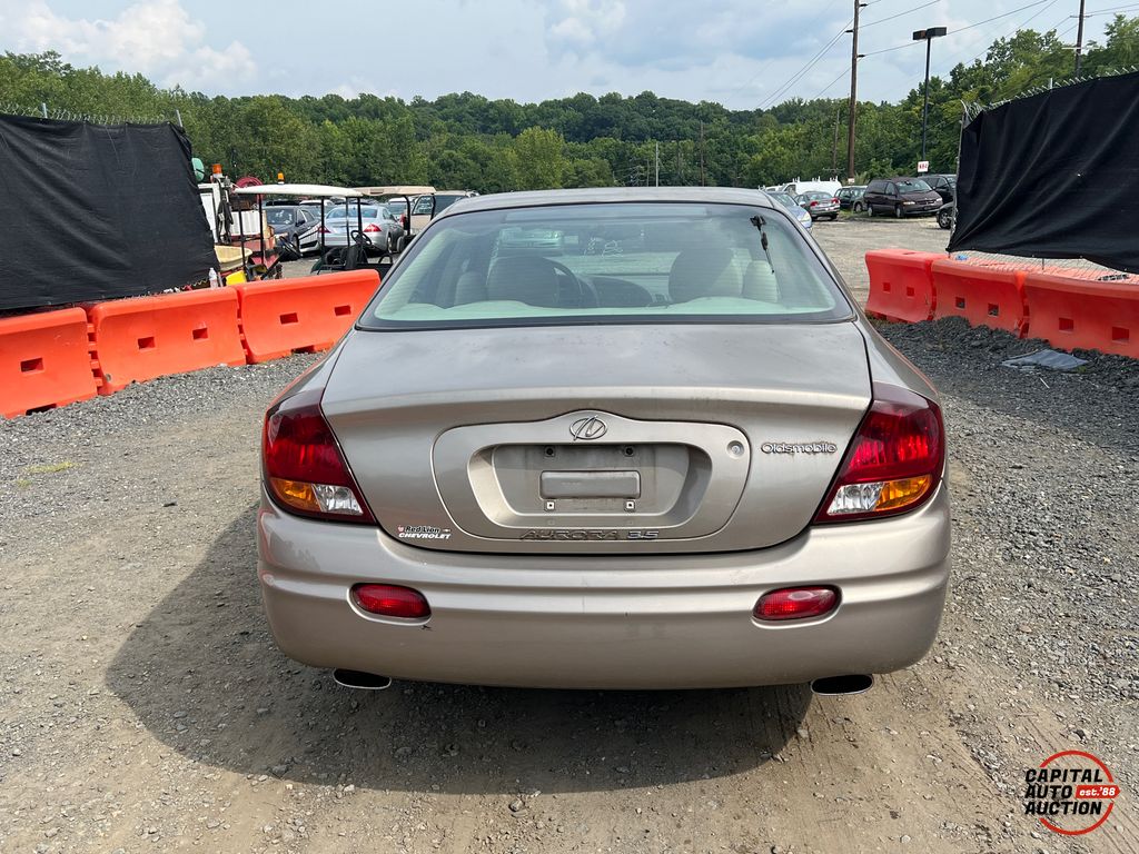 2002 Oldsmobile Aurora 6