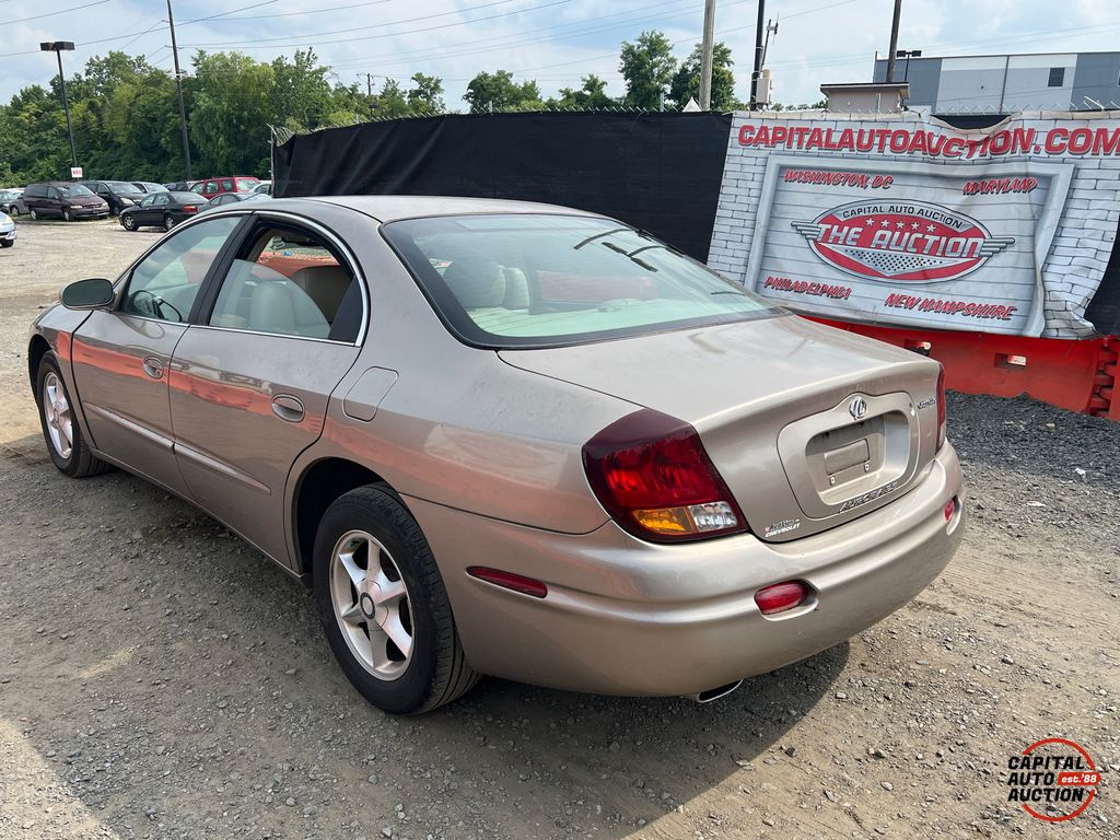2002 Oldsmobile Aurora 2