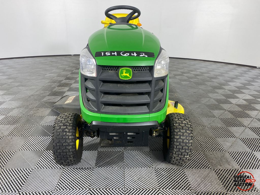 2013 JOHN DEERE RIDING LAWN MOWER 5