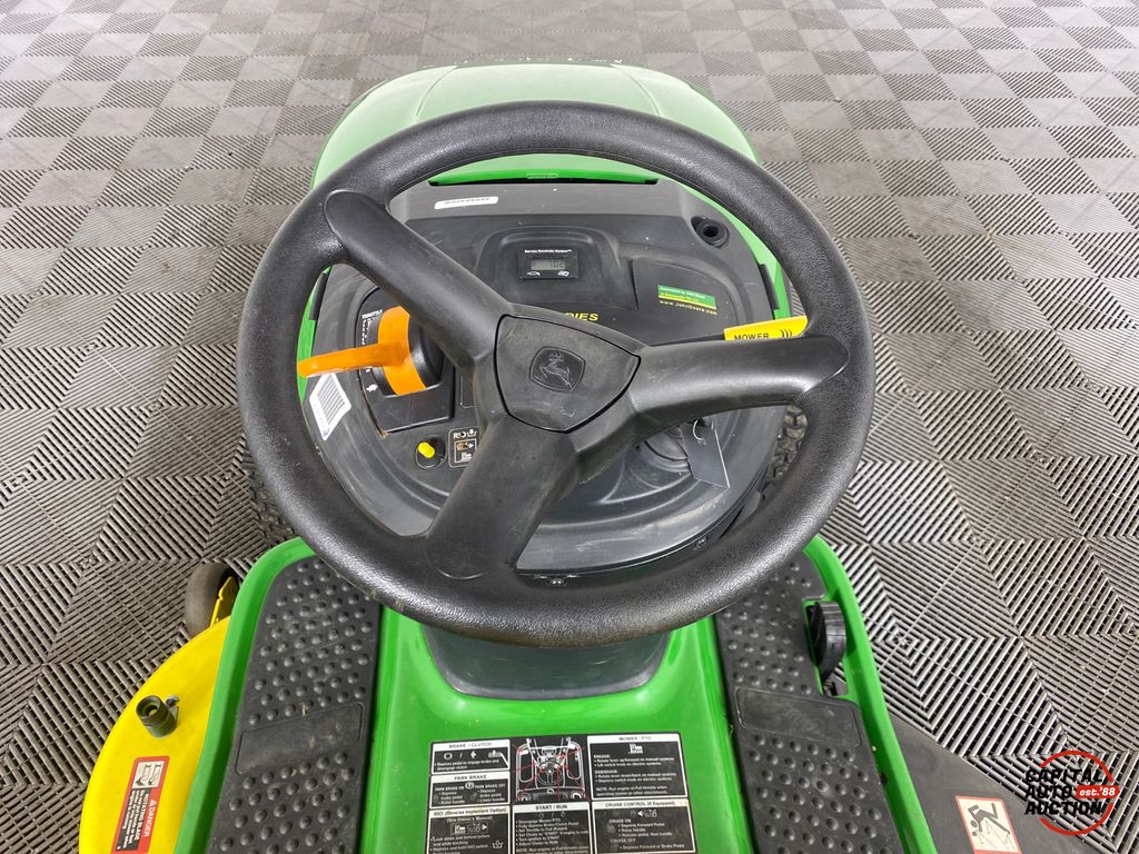 2013 JOHN DEERE RIDING LAWN MOWER 9