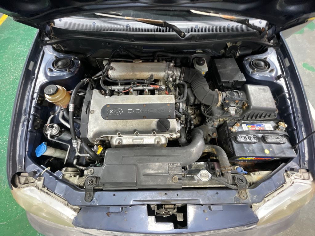 2001 Kia Sephia 9