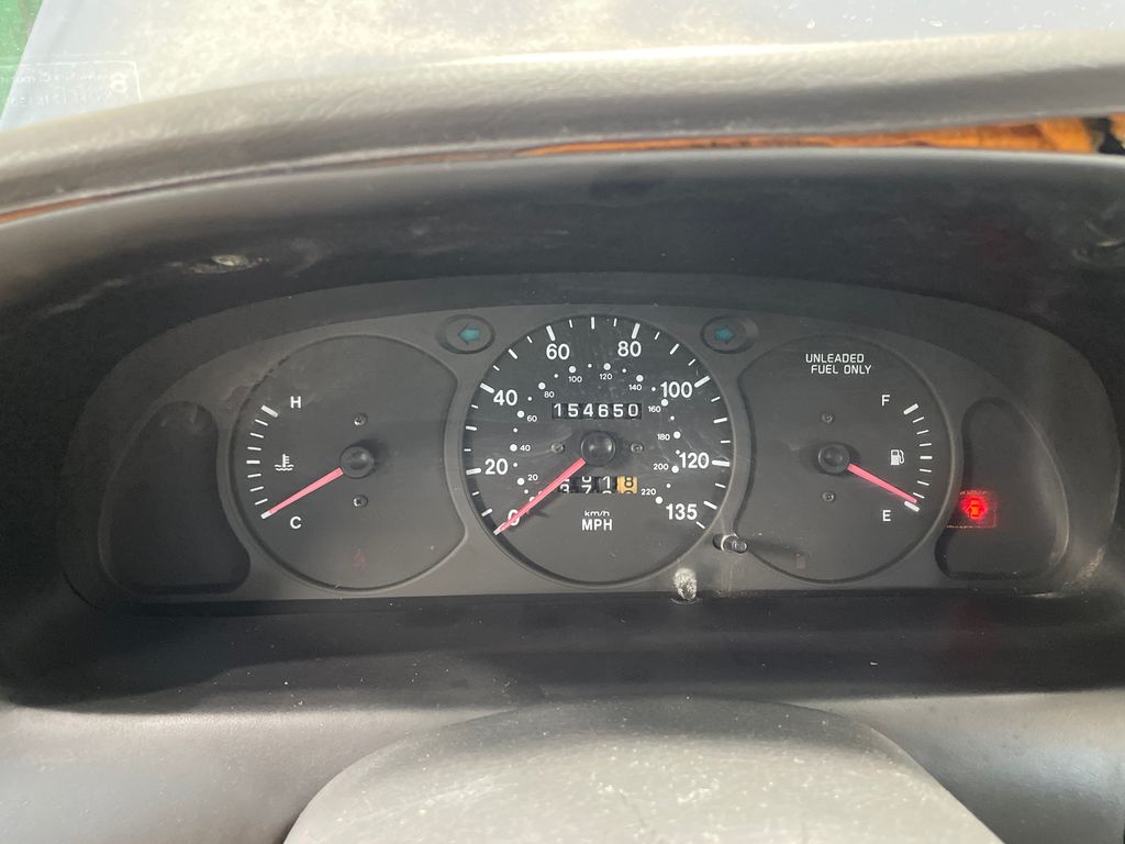 2001 Kia Sephia 4