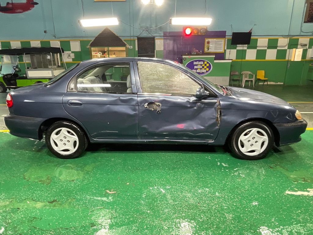2001 Kia Sephia 20