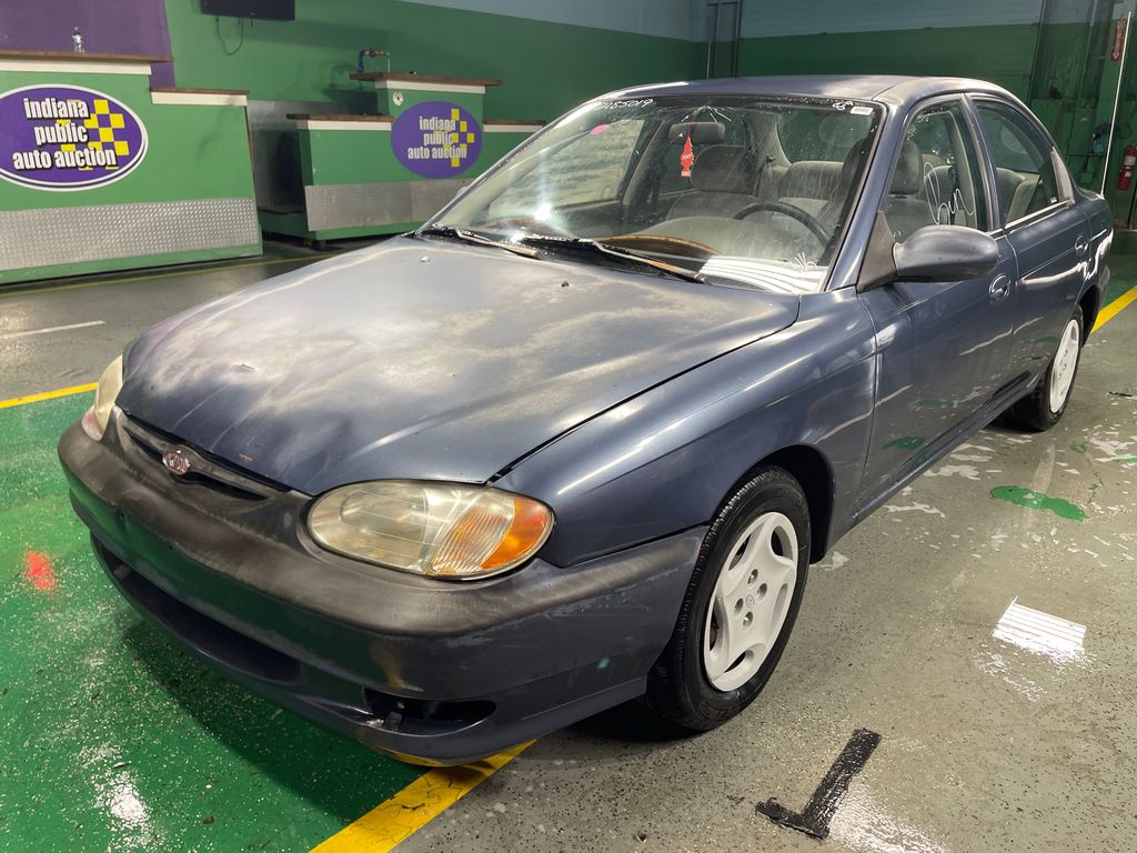 2001 Kia Sephia 1