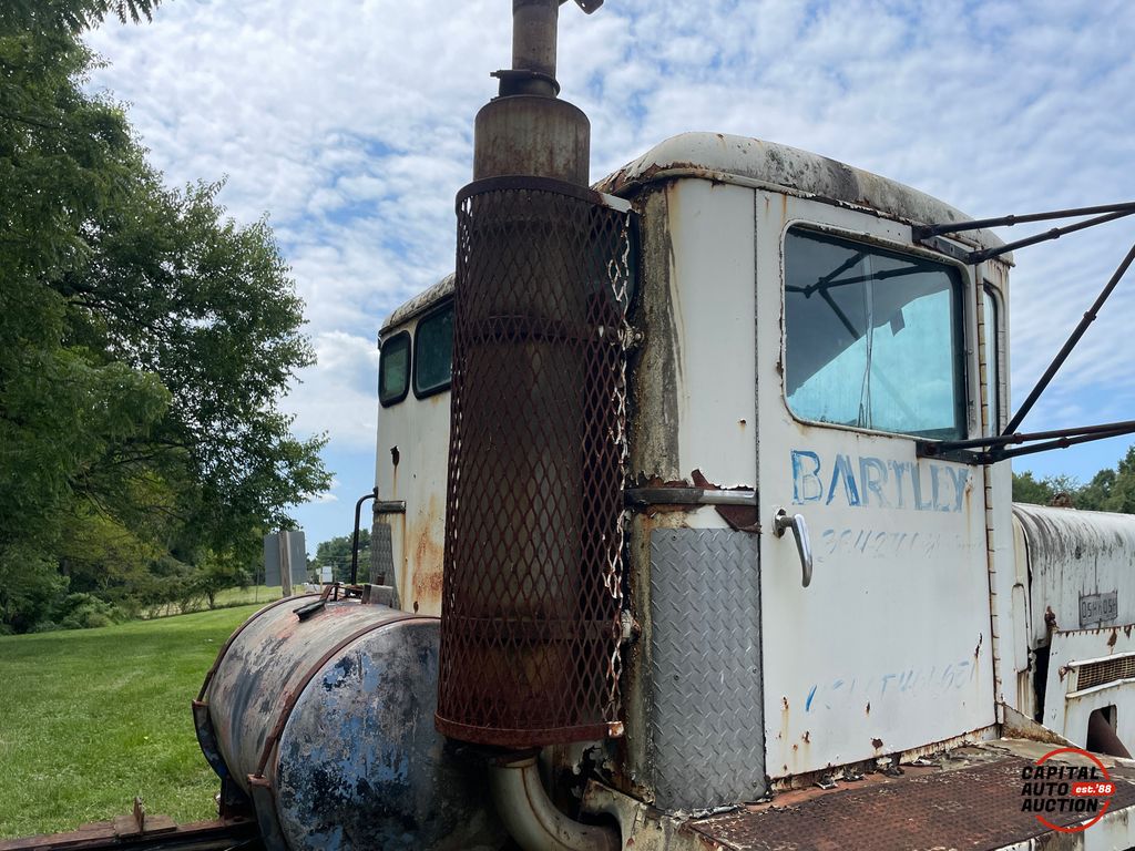 1966 OSHKOSH Long Flatbed 18