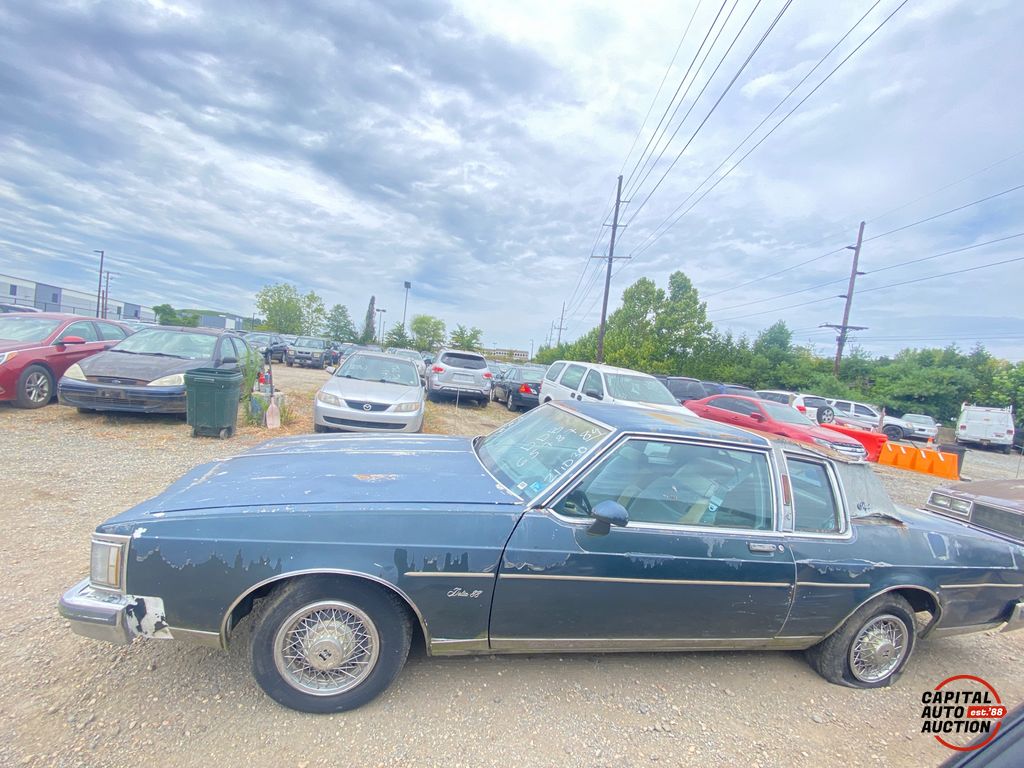 1984 OLDSMOBILE Delta Eighty-Eight Royale 16