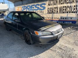 2000 Toyota Camry