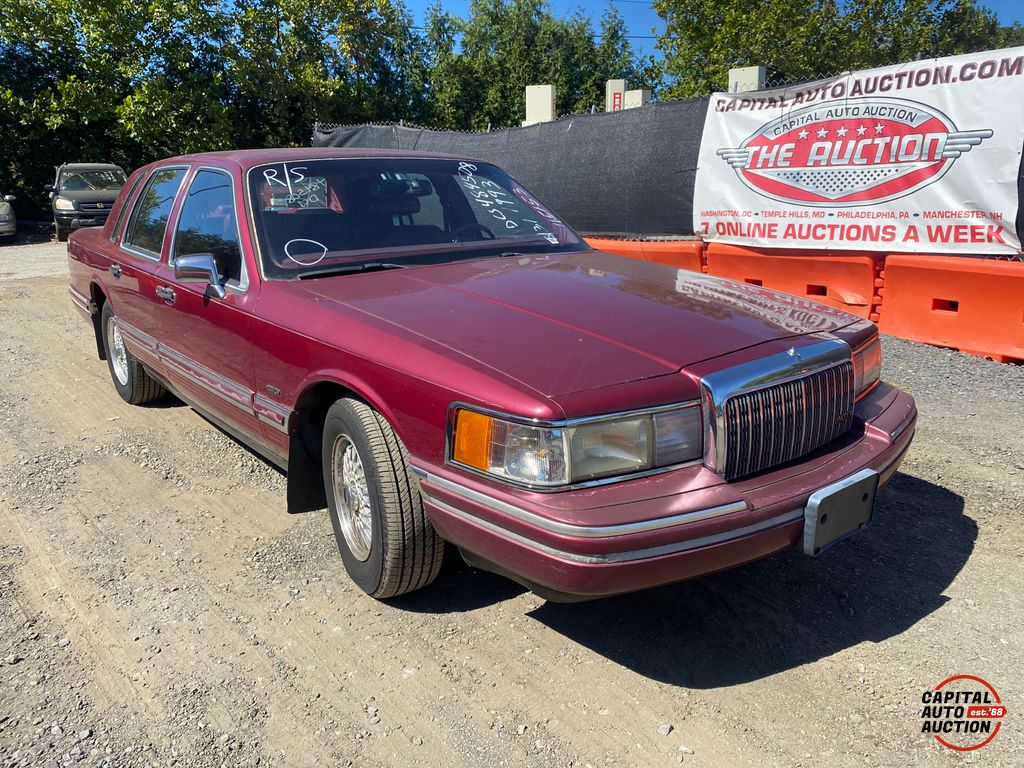 1993 LINCOLN TOWN CAR 0