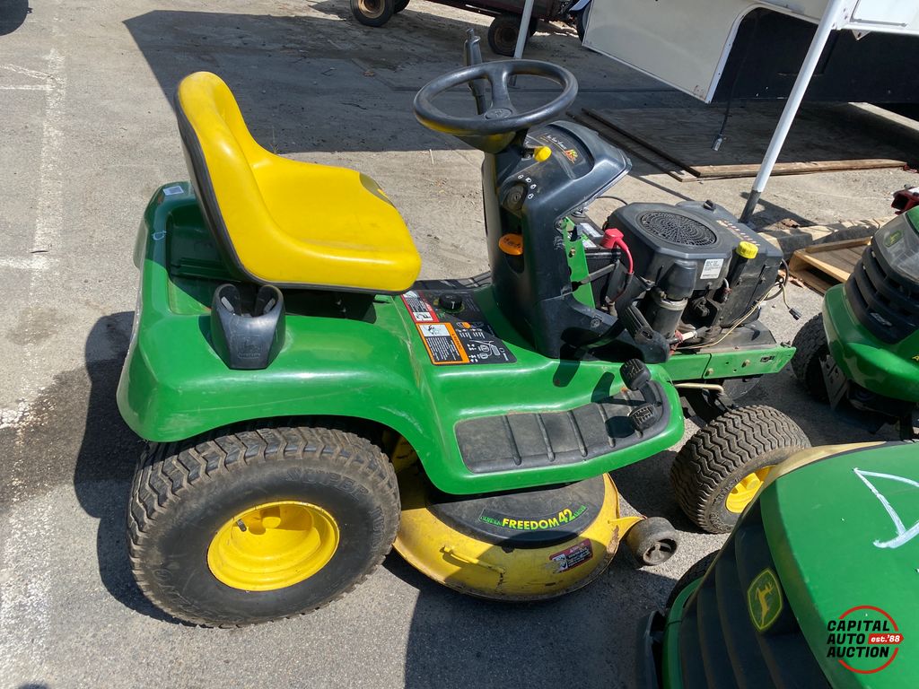 John Deere Riding Mower 20