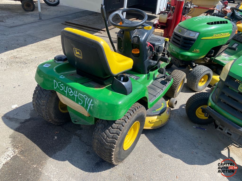 John Deere Riding Mower 3
