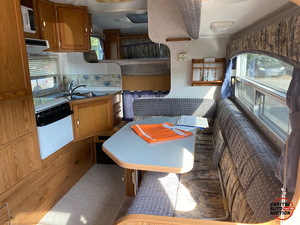 2002 fleetwood rv Elkhorn 13