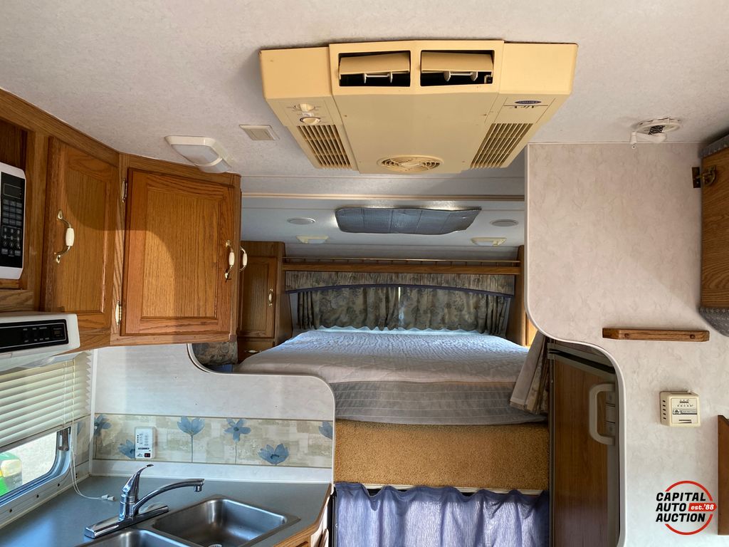 2002 fleetwood rv Elkhorn 15