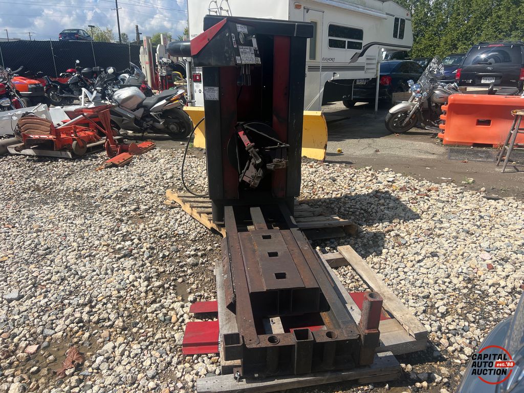 COATS HIT5000 - TIRE CHANGER 4