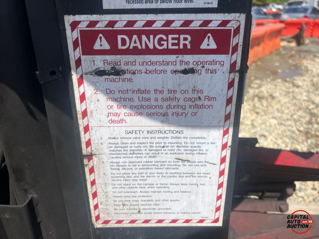 COATS HIT5000 - TIRE CHANGER 9