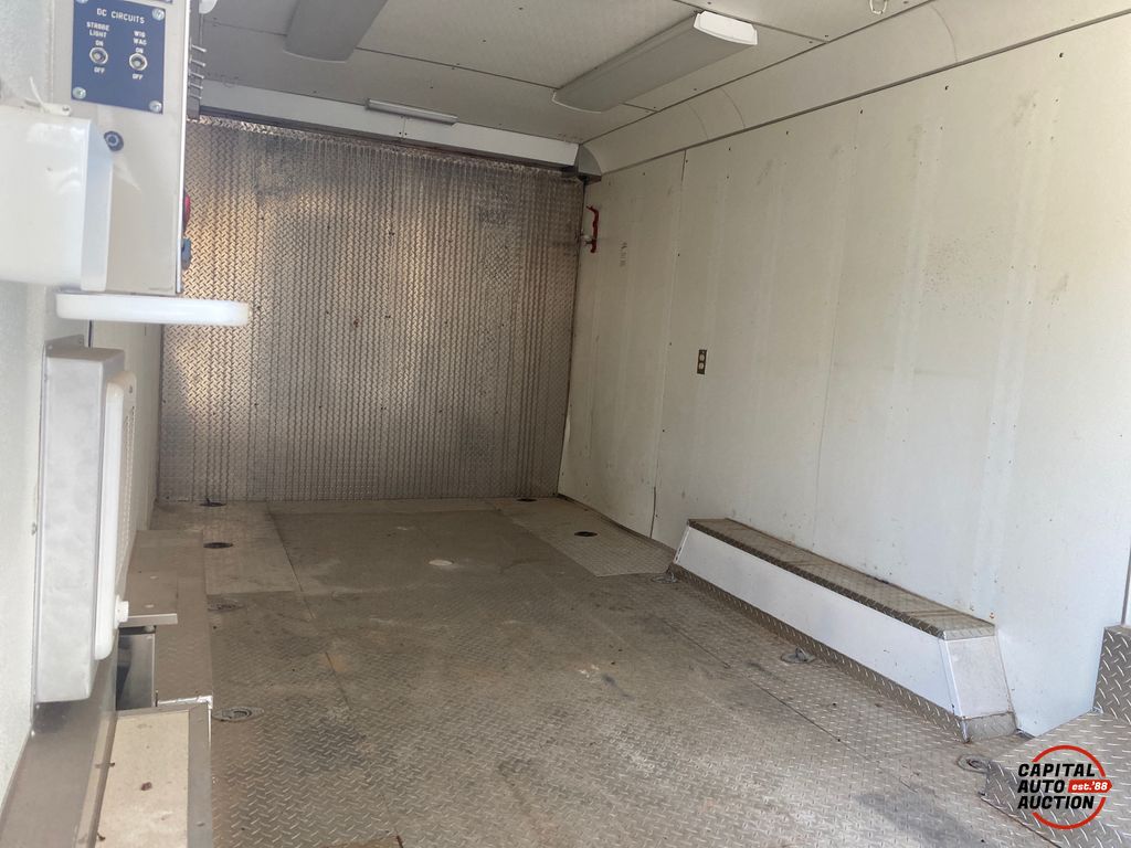 2001 Mighty Mover Trailers 12