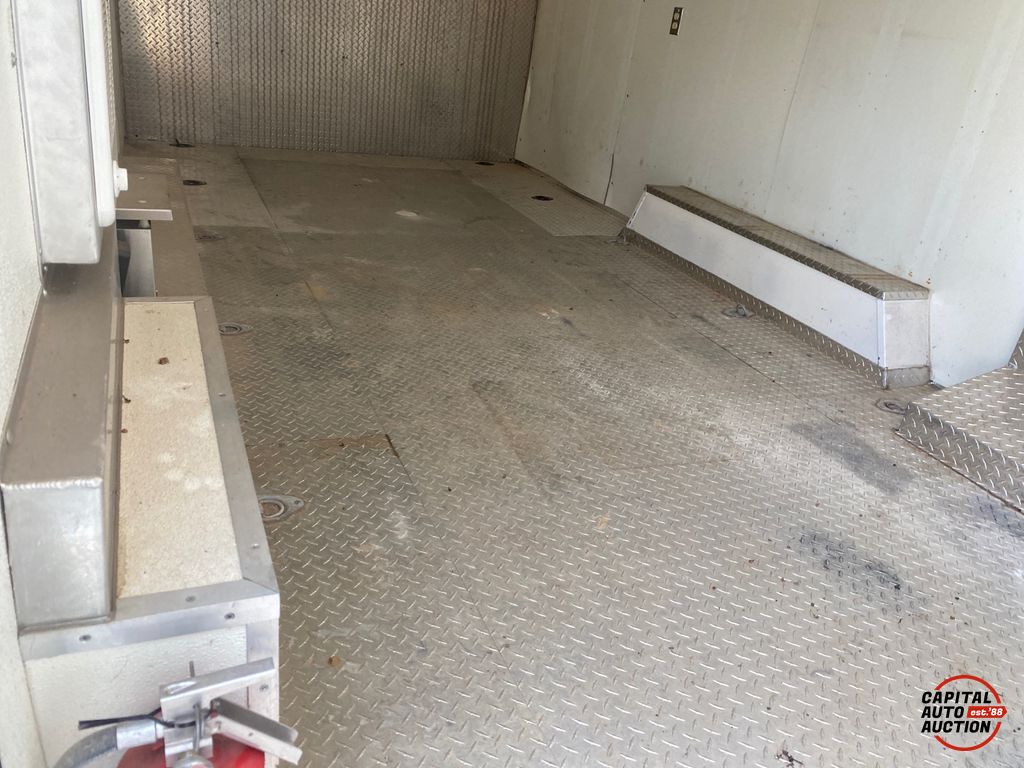 2001 Mighty Mover Trailers 8