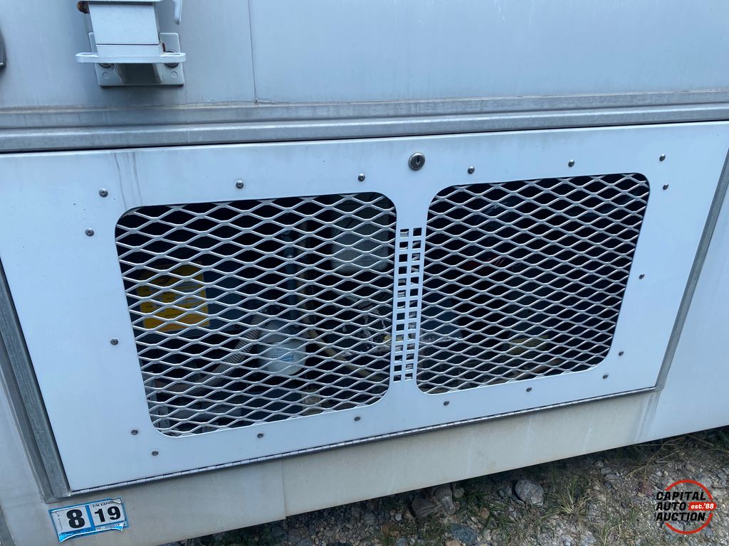 2001 Mighty Mover Trailers 9