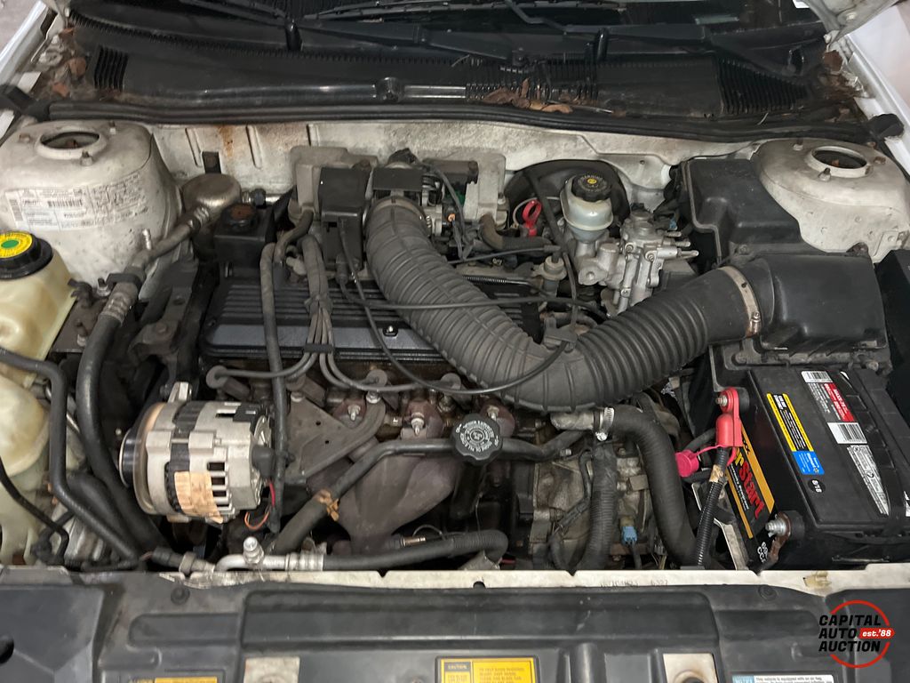 1995 CHEVROLET CAVALIER 9