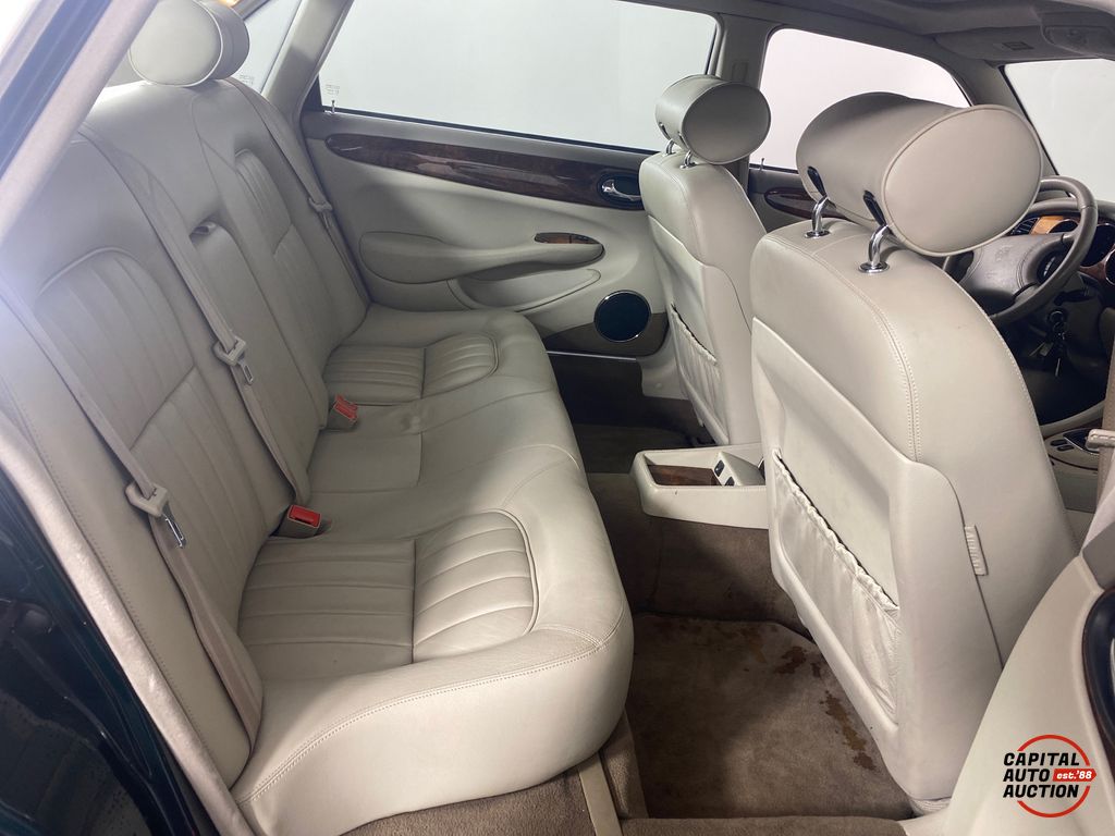 1998 JAGUAR XJ-Series 8