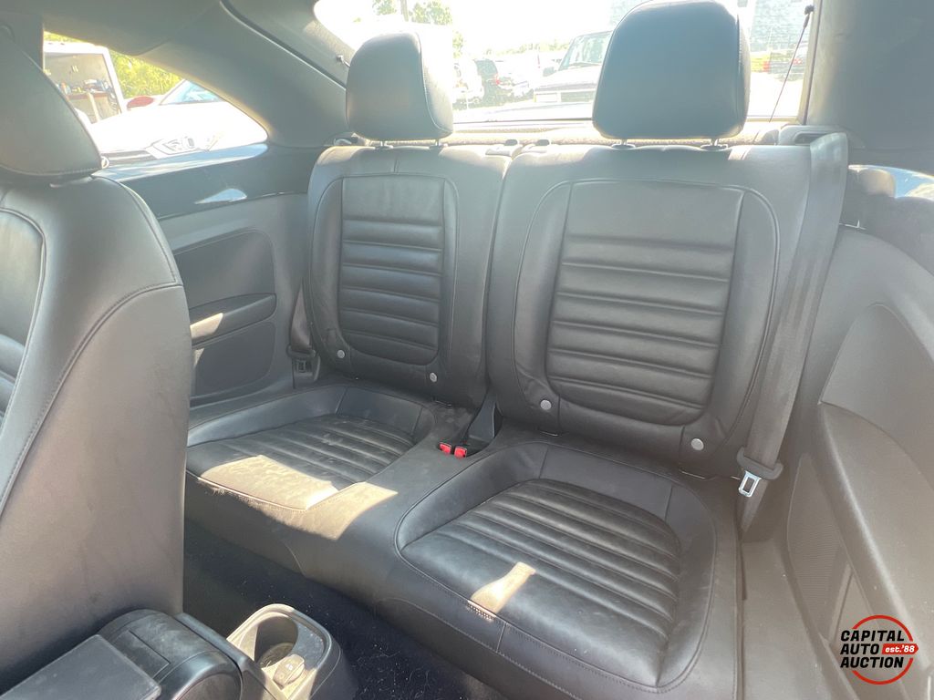 2012 VOLKSWAGEN BEETLE 8
