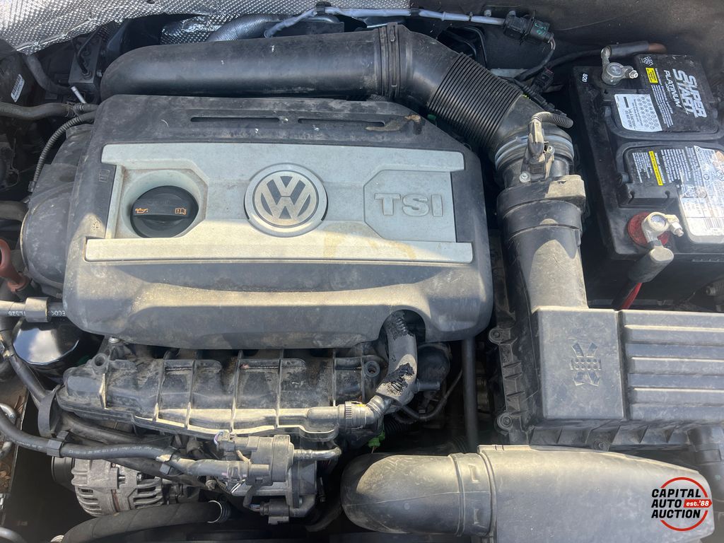 2012 VOLKSWAGEN BEETLE 9