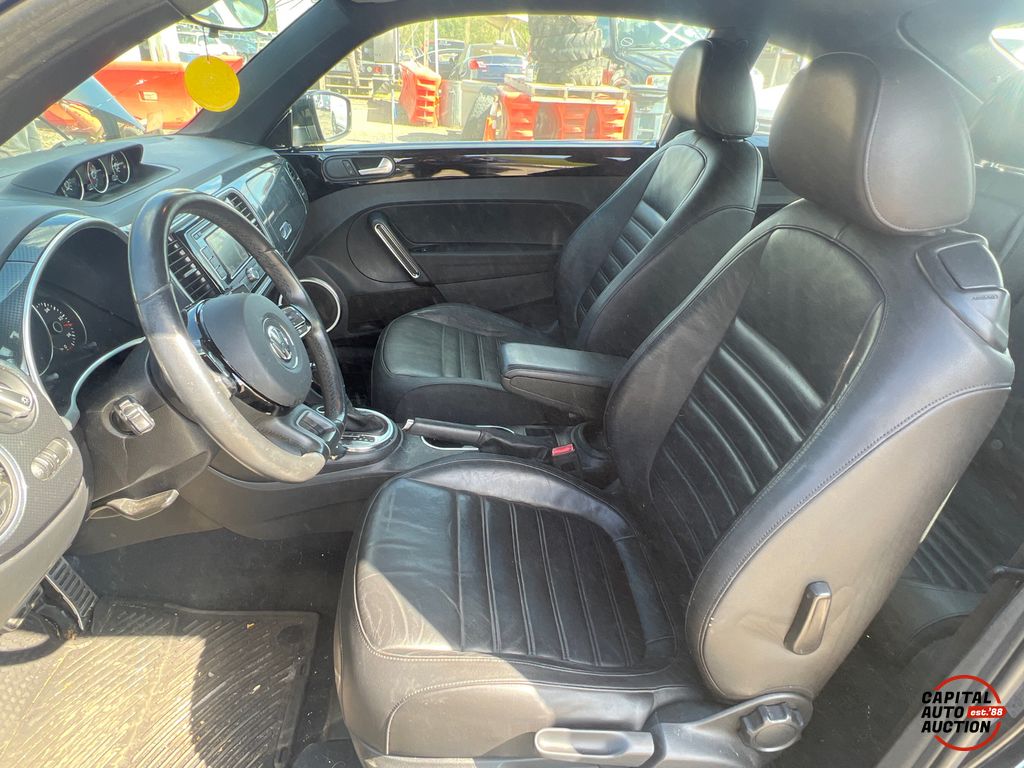 2012 VOLKSWAGEN BEETLE 7
