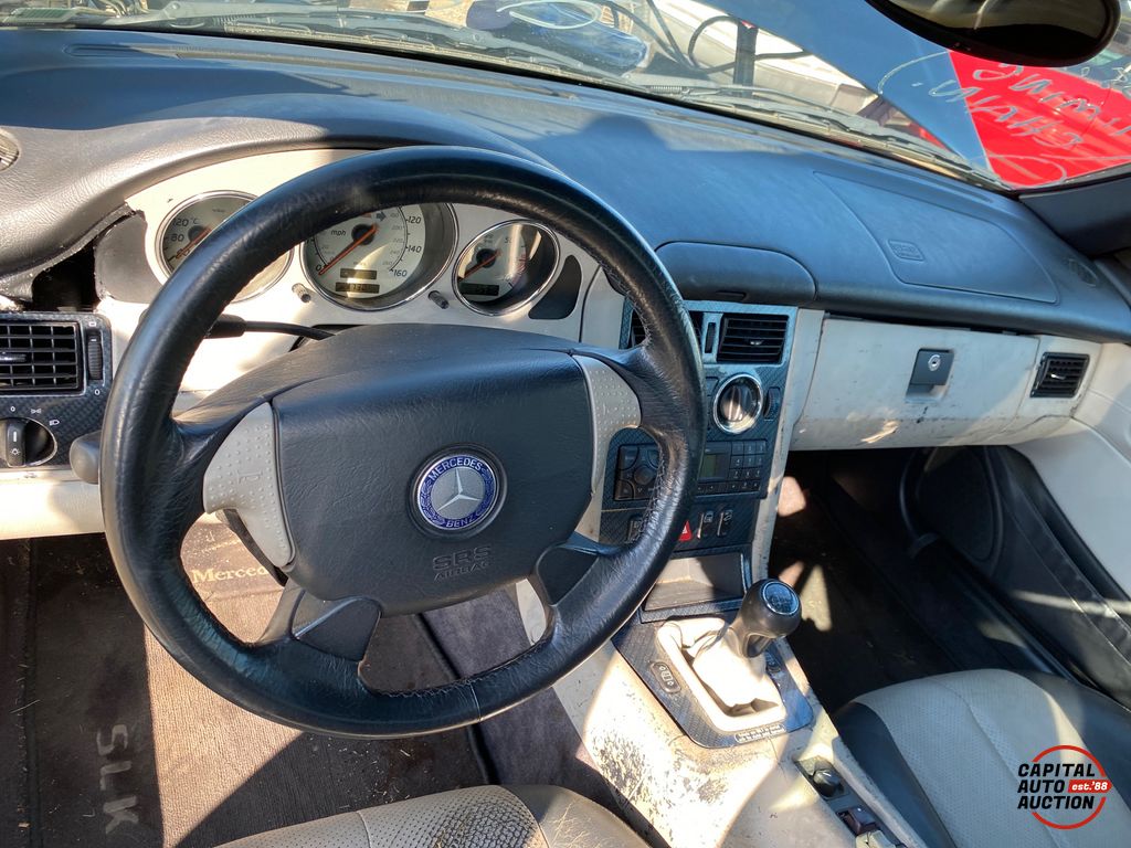 1999 MERCEDES-BENZ SLK 9