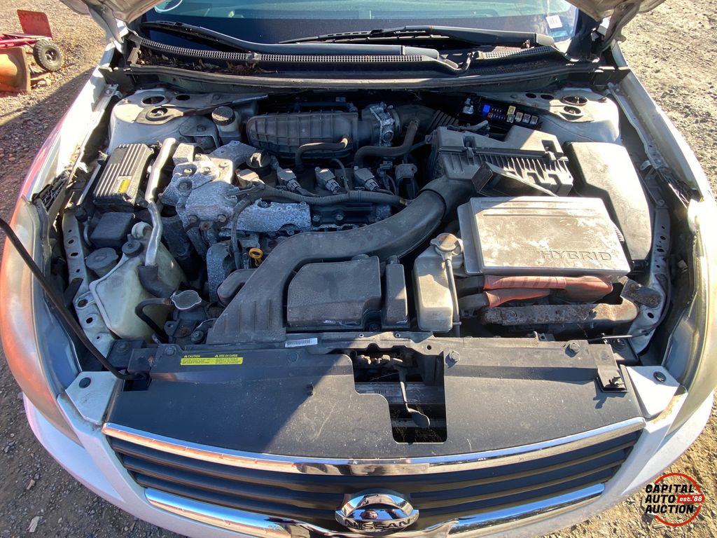 2009 NISSAN Altima Hybrid 9