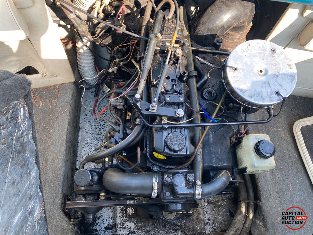 1994 CROWNLINE 18ft 8